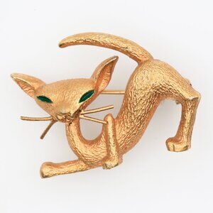 Vintage Boucher 7872P Gold Tone Brooch Cat Emerald Green Eyes Mini Figural 1960s